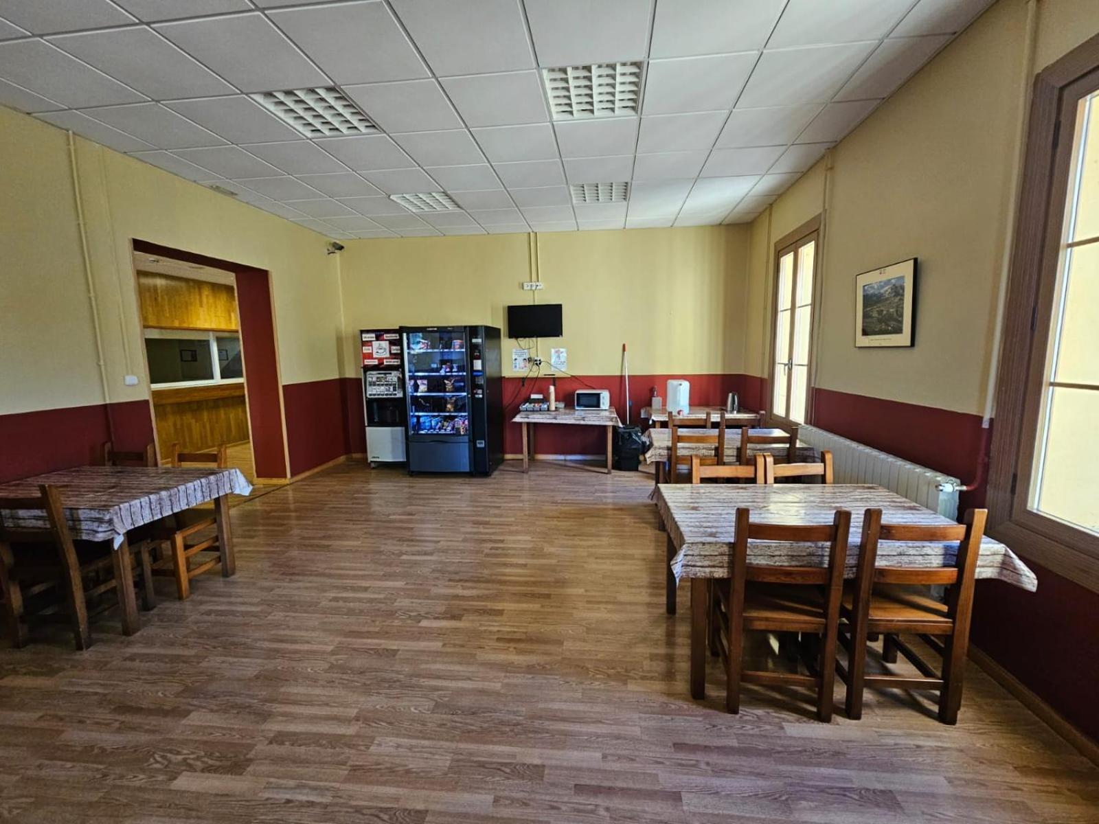 Sabiñánigo Albergue Pirenarium מראה חיצוני תמונה